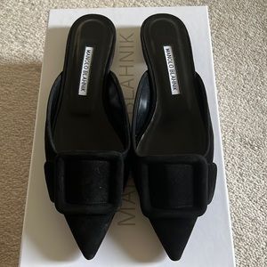 *SOLD** Black Manolo Blahnik mules